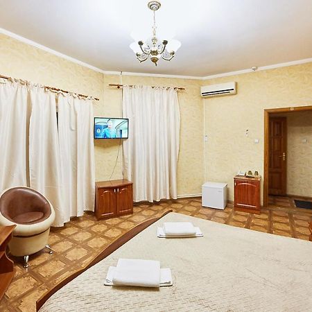 Hotel Barbaris Kijev Kültér fotó